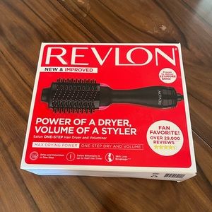 NEW Revlon One-Step Hair Dryer and Volumizer!  Black